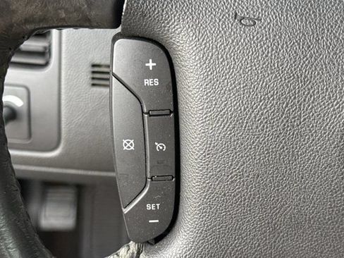 Used 2006 Buick Lucerne CXS w/ Driver Confidence Package FWD image 22