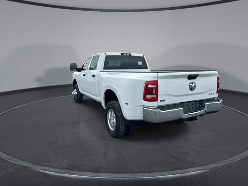 Used 2024 RAM 3500 Tradesman w/ Towing Technology Group AWD/4WD image 7