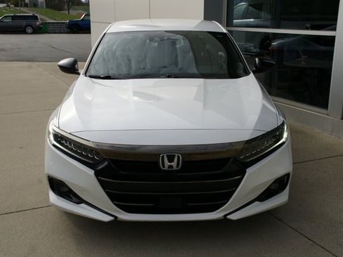 Used 2022 Honda Accord Sport image 6
