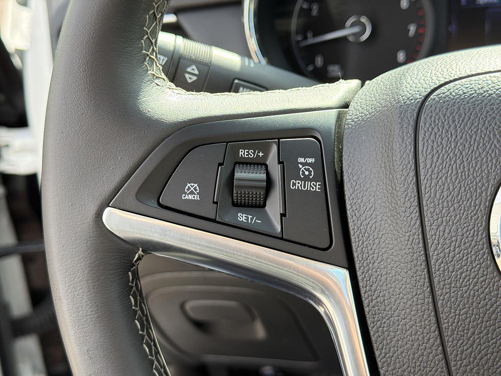 Used 2021 Buick Encore Preferred FWD image 32