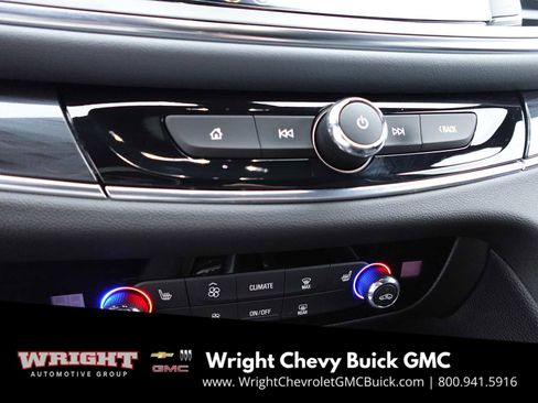 Used 2023 Buick Enclave Essence w/ Experience Buick Package image 19