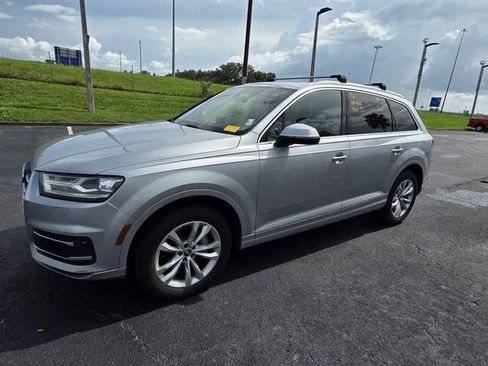 Used 2019 Audi Q7 3.0T Premium w/ Convenience Package AWD/4WD image 9