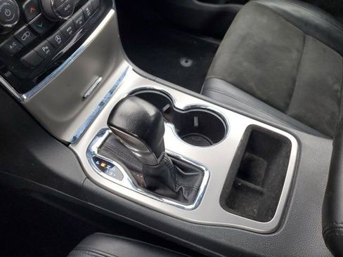 Used 2021 Jeep Grand Cherokee Laredo X image 30