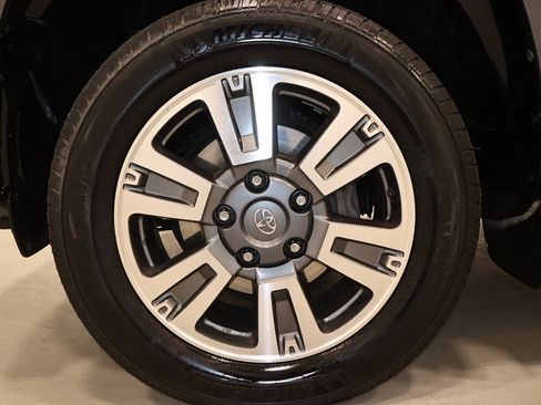 Used 2021 Toyota Tundra Platinum image 46