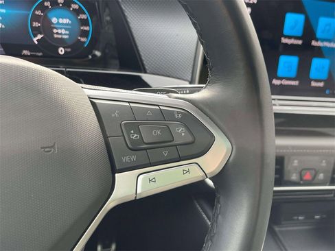 New 2024 Volkswagen Atlas Cross Sport SEL R-Line image 23