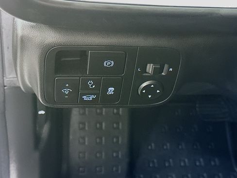 Used 2024 Hyundai Ioniq 6 SE RWD image 16