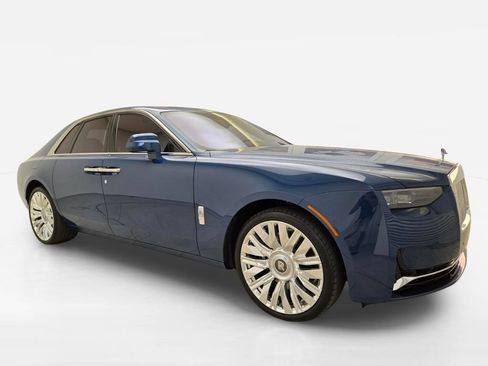 Certified 2025 Rolls-Royce Ghost AWD/4WD image 6