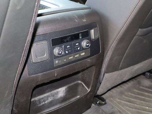 Used 2019 Chevrolet Suburban Premier AWD/4WD image 21