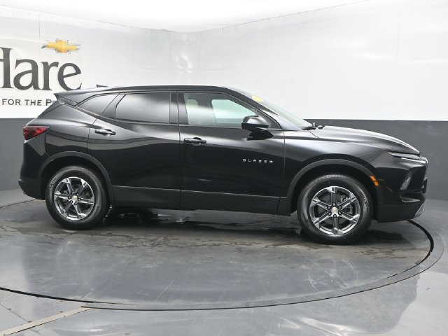Used 2024 Chevrolet Blazer LT FWD image 1