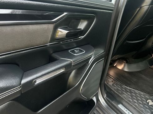 Used 2022 RAM 1500 Laramie AWD/4WD image 26