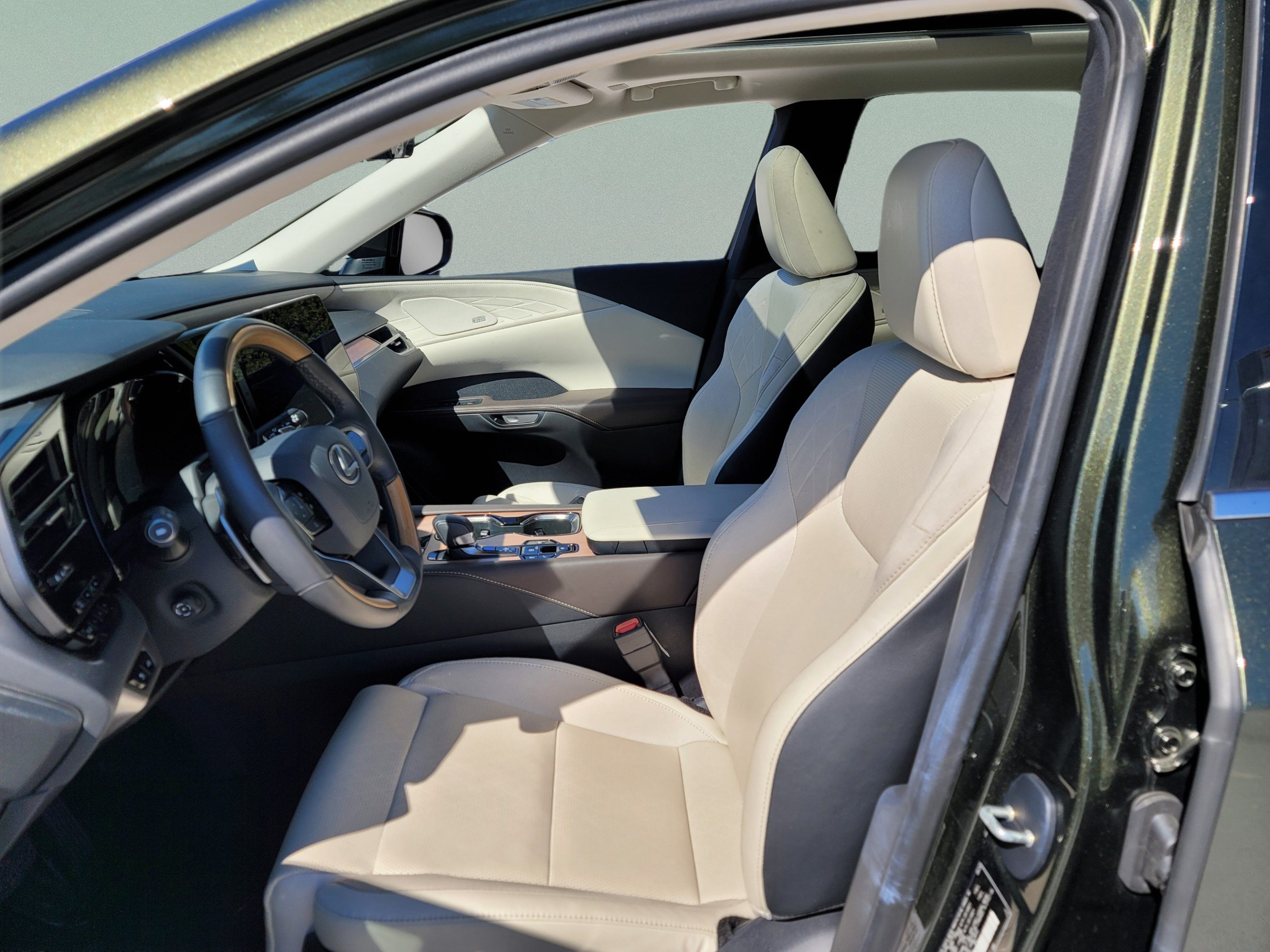 Certified 2025 Lexus RX 350 w/ Convenience Package AWD/4WD image 12