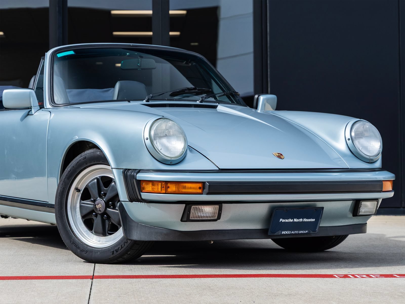 Used 1988 Porsche 911 Carrera RWD image 10