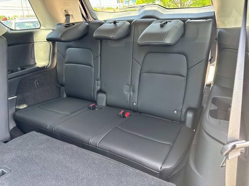 New 2026 Nissan Pathfinder SL AWD/4WD image 17