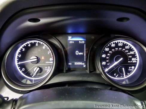 Used 2024 Toyota Camry SE image 13