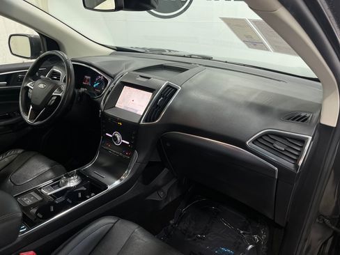 Used 2020 Ford Edge Titanium w/ Equipment Group 301A image 20