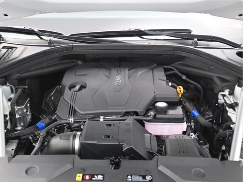 New 2026 Genesis GV70 2.5T Advanced AWD/4WD image 10