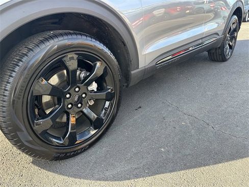 Certified 2023 Ford Explorer ST-Line w/ Class IV Trailer Tow Package image 12