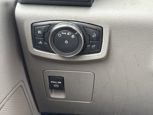 Used 2017 Ford F150 XL w/ Equipment Group 101A Mid AWD/4WD image 29