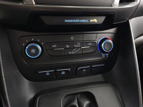 Used 2022 Ford Transit Connect XL image 19