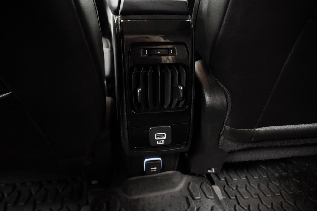 Used 2022 Jeep Compass Latitude FWD image 23