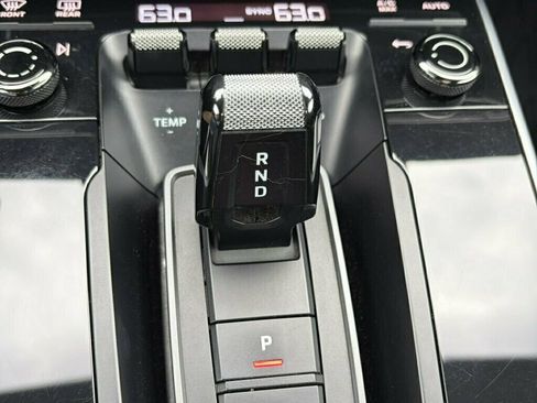 Used 2020 Porsche 911 Carrera 4S AWD/4WD image 21