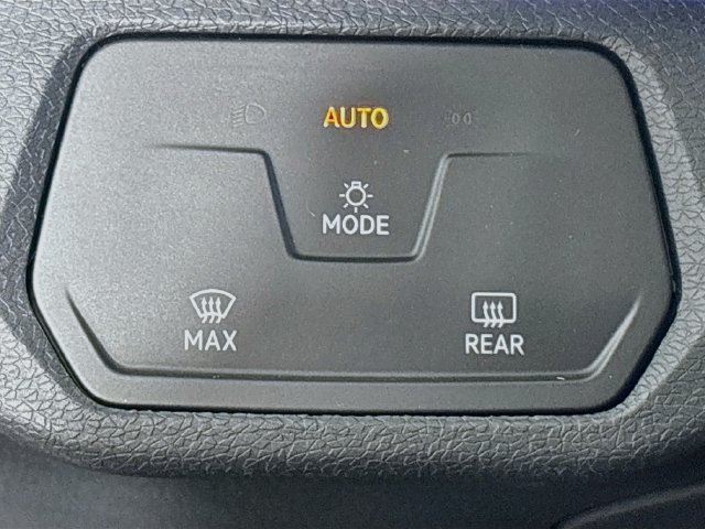 Certified 2022 Volkswagen ID.4 Pro RWD image 11