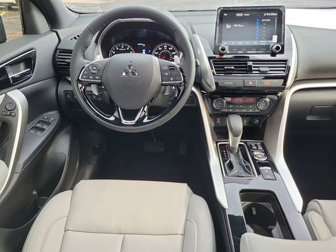 New 2026 Mitsubishi Eclipse Cross SEL image 8