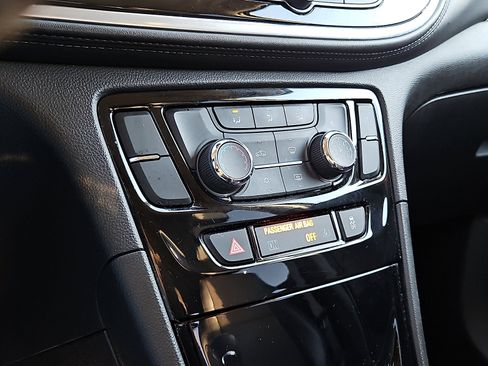 Used 2019 Buick Encore Preferred image 15