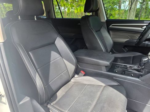 Used 2021 Volkswagen Atlas SE FWD image 28