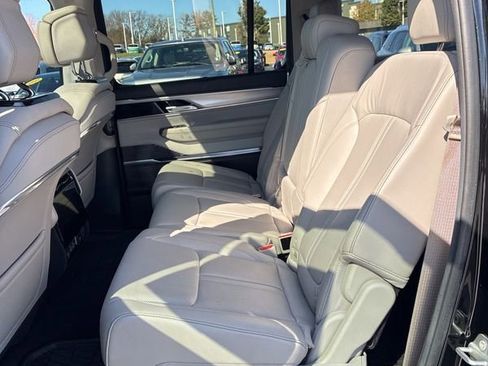 Used 2022 Jeep Grand Wagoneer Series I w/ Flexible Seating Group image 19