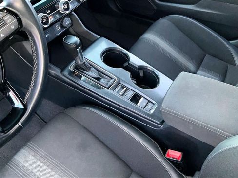 Used 2022 Honda Civic Sport image 15