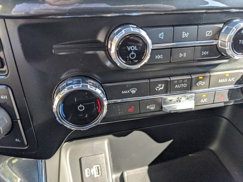 Used 2022 Ford F150 XLT w/ Equipment Group 302A High image 29