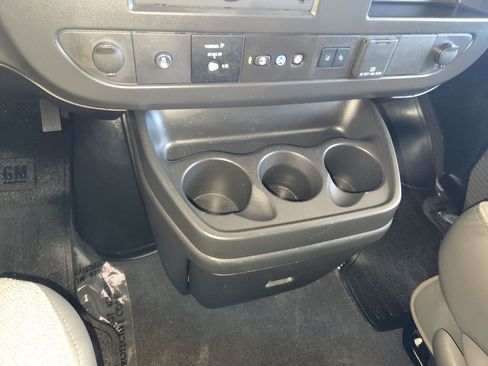 Used 2025 Chevrolet Express 3500 LT w/ LT Preferred Equipment Group image 21