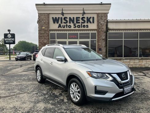 Used 2020 Nissan Rogue SV FWD image 1