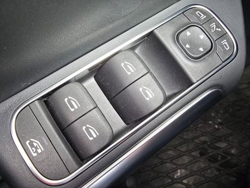 Certified 2026 Mercedes-Benz GLA 250 4MATIC image 27