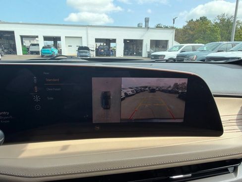 Used 2025 Cadillac XT4 Premium Luxury AWD/4WD image 25