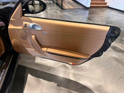 Used 2009 Porsche 911 Cabriolet image 13