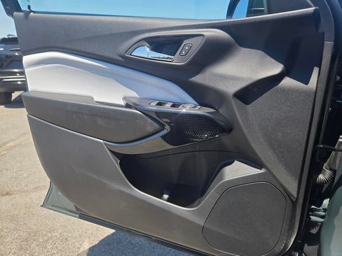 New 2026 Chevrolet Trax LT w/ LT Convenience Package FWD image 13