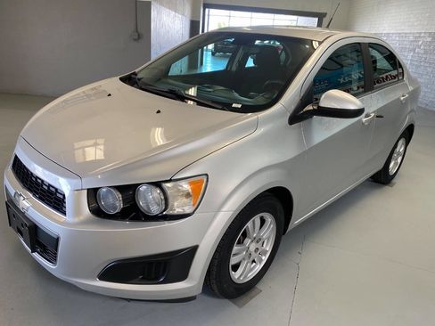 Used 2013 Chevrolet Sonic LT FWD image 4