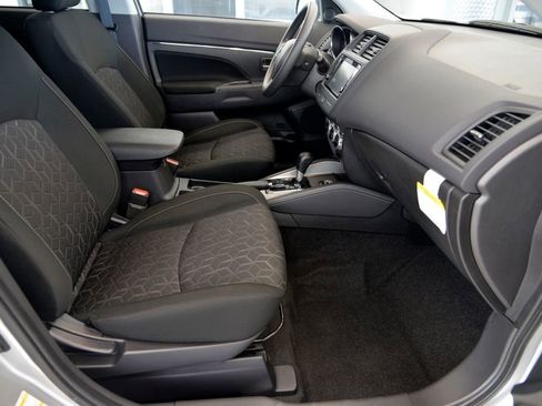 Used 2024 Mitsubishi Outlander Sport ES image 29