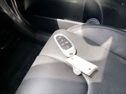 Used 2023 Hyundai Santa Fe XRT FWD image 11