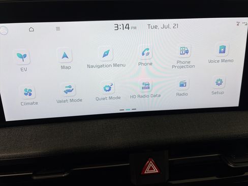 Used 2023 Kia EV6 Wind w/ Wind Technology Package AWD/4WD image 18