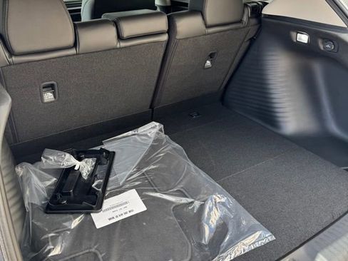 New 2026 Honda HR-V EX-L image 13