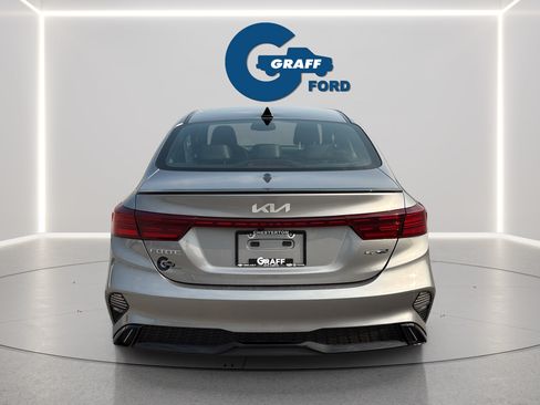 Used 2023 Kia Forte GT-Line w/ GT-Line Premium Package FWD image 9