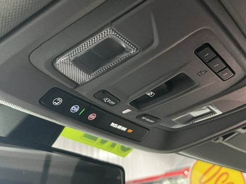 Certified 2020 GMC Sierra 1500 Elevation w/ Elevation Value Package AWD/4WD image 17