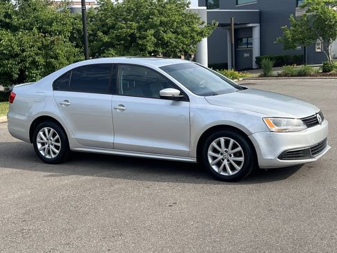 Used 2012 Volkswagen Jetta SE FWD image 5