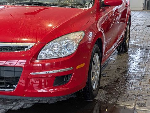 Used 2012 Hyundai Elantra GLS image 10