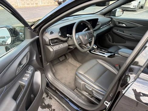 Used 2025 Buick Envista Sport Touring FWD image 13