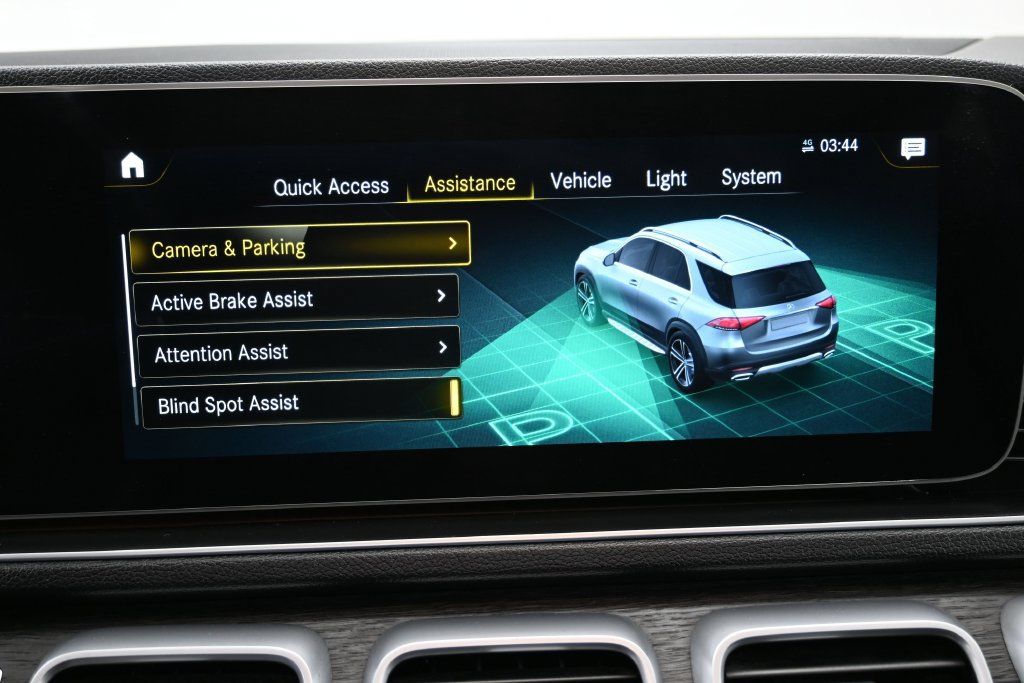 Used 2022 Mercedes-Benz GLE 350 4MATIC w/ Premium Package image 27