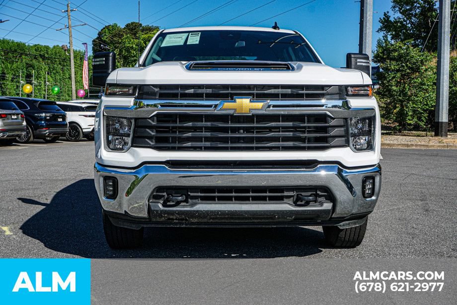 Used 2025 Chevrolet Silverado 2500 LT w/ Convenience Package AWD/4WD image 9